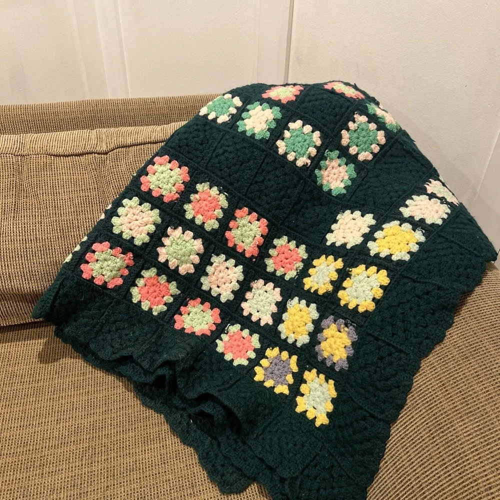 VTG Granny Square Afghan Throw 67 X 48 Green Roseanne Granny Cottage Core